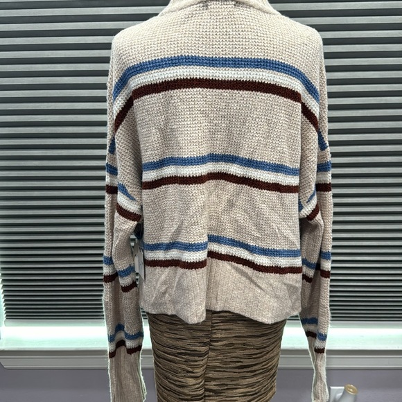 Pullover crop sweater - Picture 4 of 6